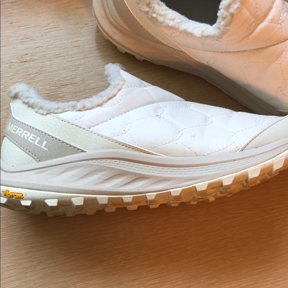 Merrell Women's Quilted Slip-On Snow Shoes - White - Picture 5 of 7